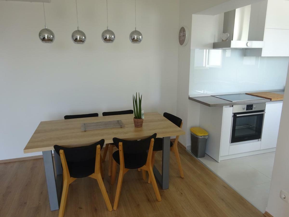 Apartment Duce Omiš Kültér fotó