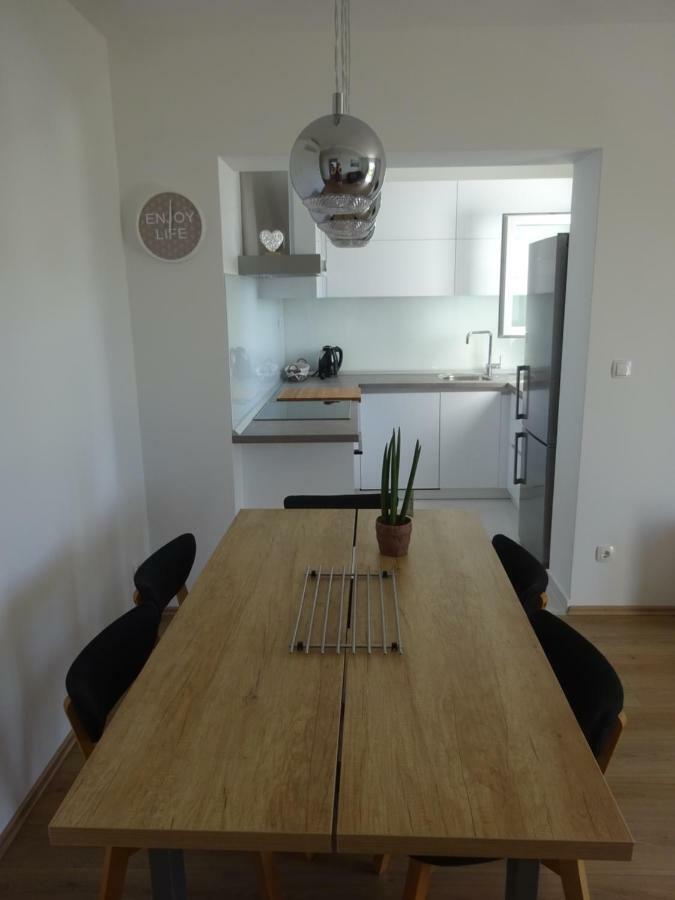 Apartment Duce Omiš Kültér fotó